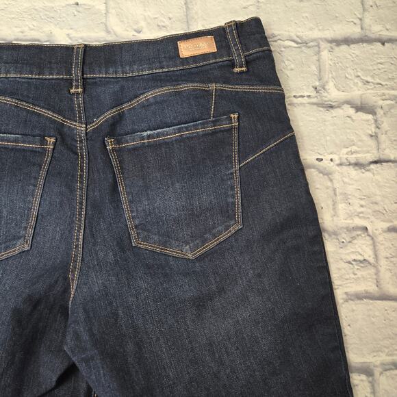 Juicy Couture Flaunt It Bottom Enhancing Dark Wash Denim Cuffed Bermudas size 10 - Picture 6 of 13